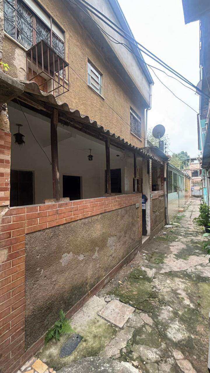 Casa à venda com 2 quartos - Olavo Bilac,Duque de Caxias